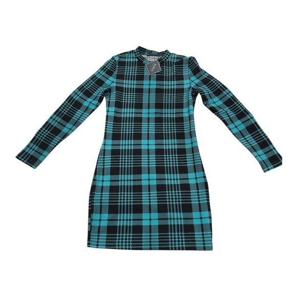 Zaful Dresses & Skirts - Zaful Black and green Plaid Dress